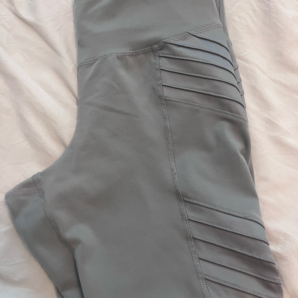 Old Navy Active Charcoal Gray Leggings